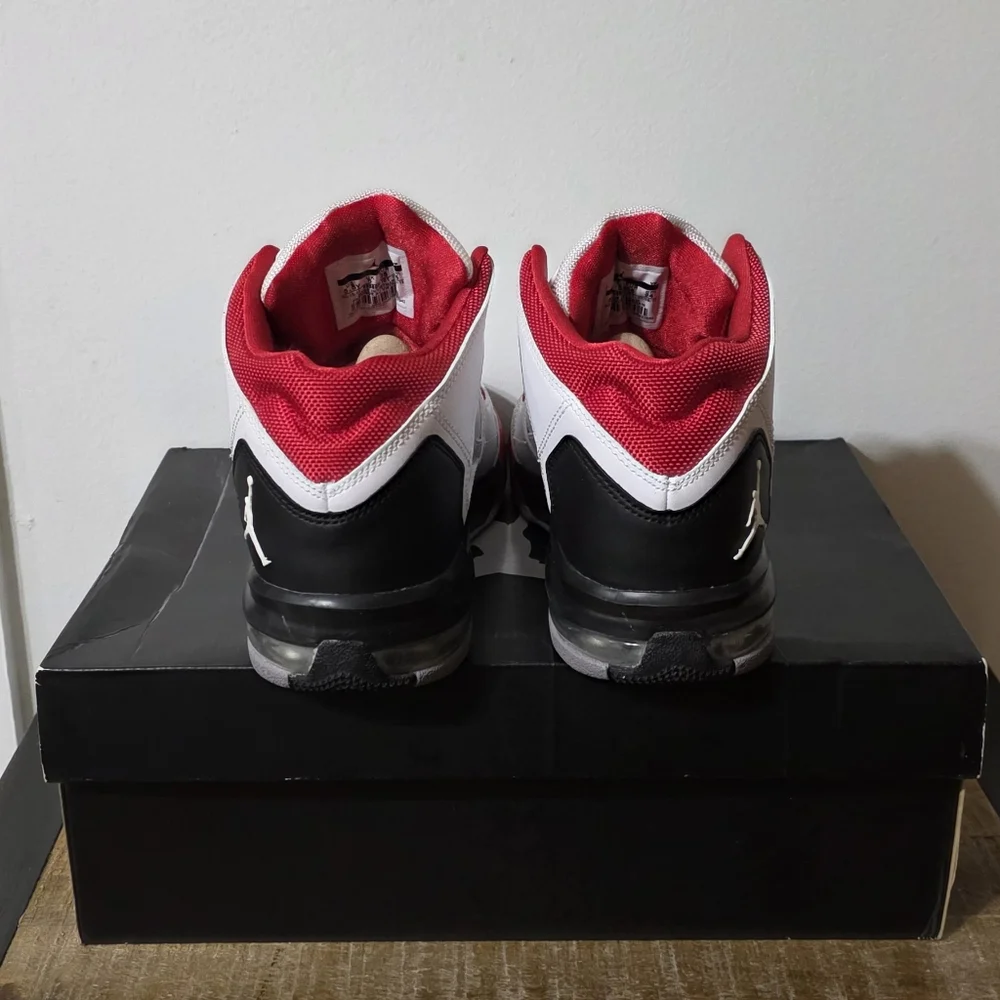 Jordan Flight Origin 3 White/White-Black Fire Red GS Size 5.5Y - Picture 7 of 10